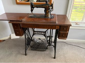 1918 Singer sewing machine