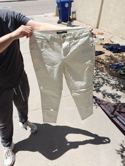 White Pants (Women's Size 6)