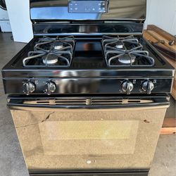 GE gas stove 30” (1 Month Warranty)