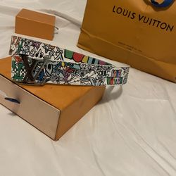 Louis Vuitton LV Initials  Reversible Belt Cartoon Collection 