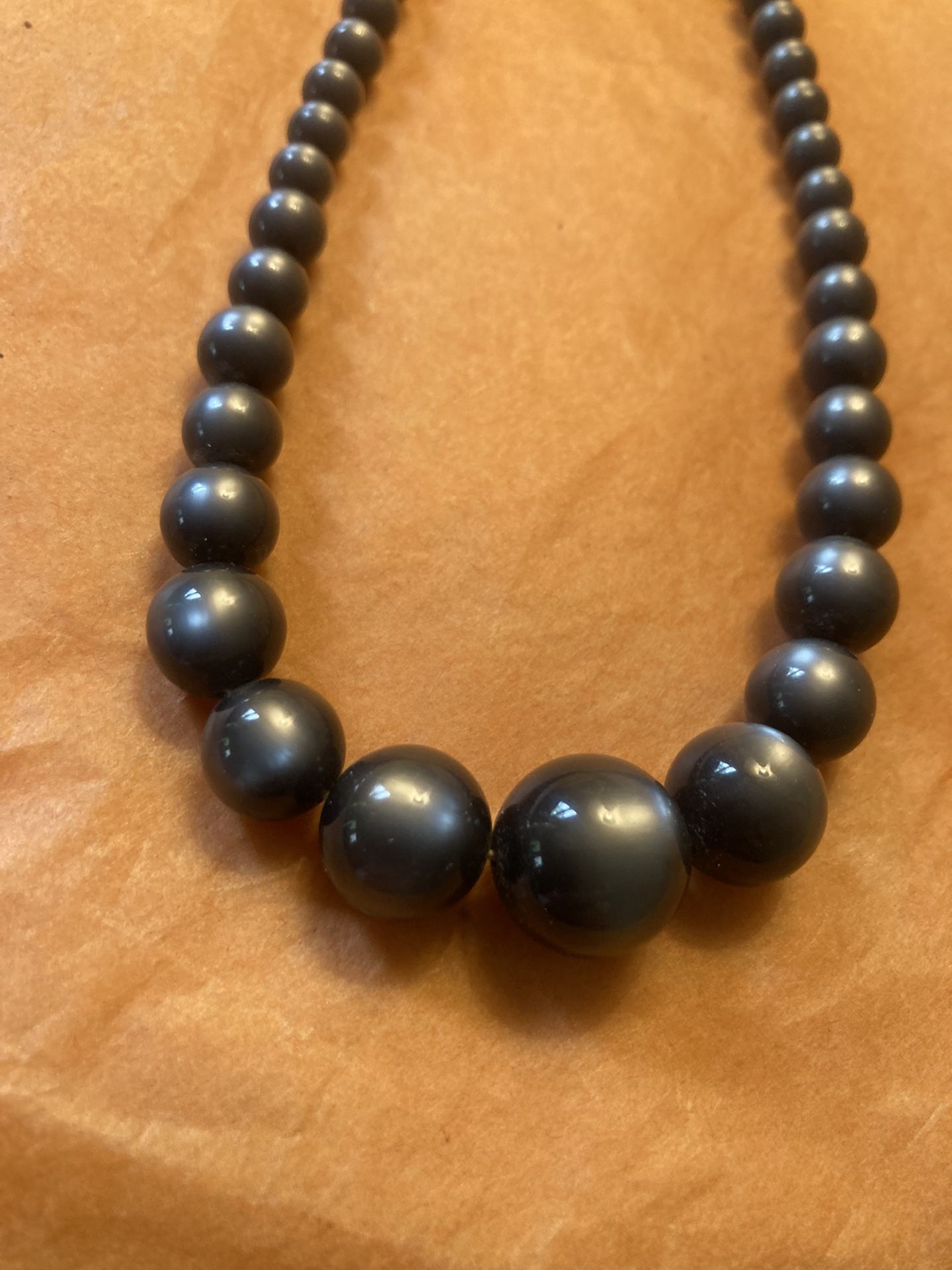 1950s Opalescent Bead  Choker