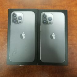 iPhone 13 Pro Max Space grey Factory Unlocked 