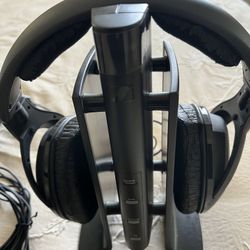Digital Wireless Surround Sound Headphones  Digital Optical Audio And Power Cables