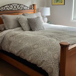 Queen Bedroom Set 