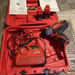 Milwaukee M12 Cordless Drill Kit – 2 Batteries, Charger, Case – $110(Cash or Zelle)