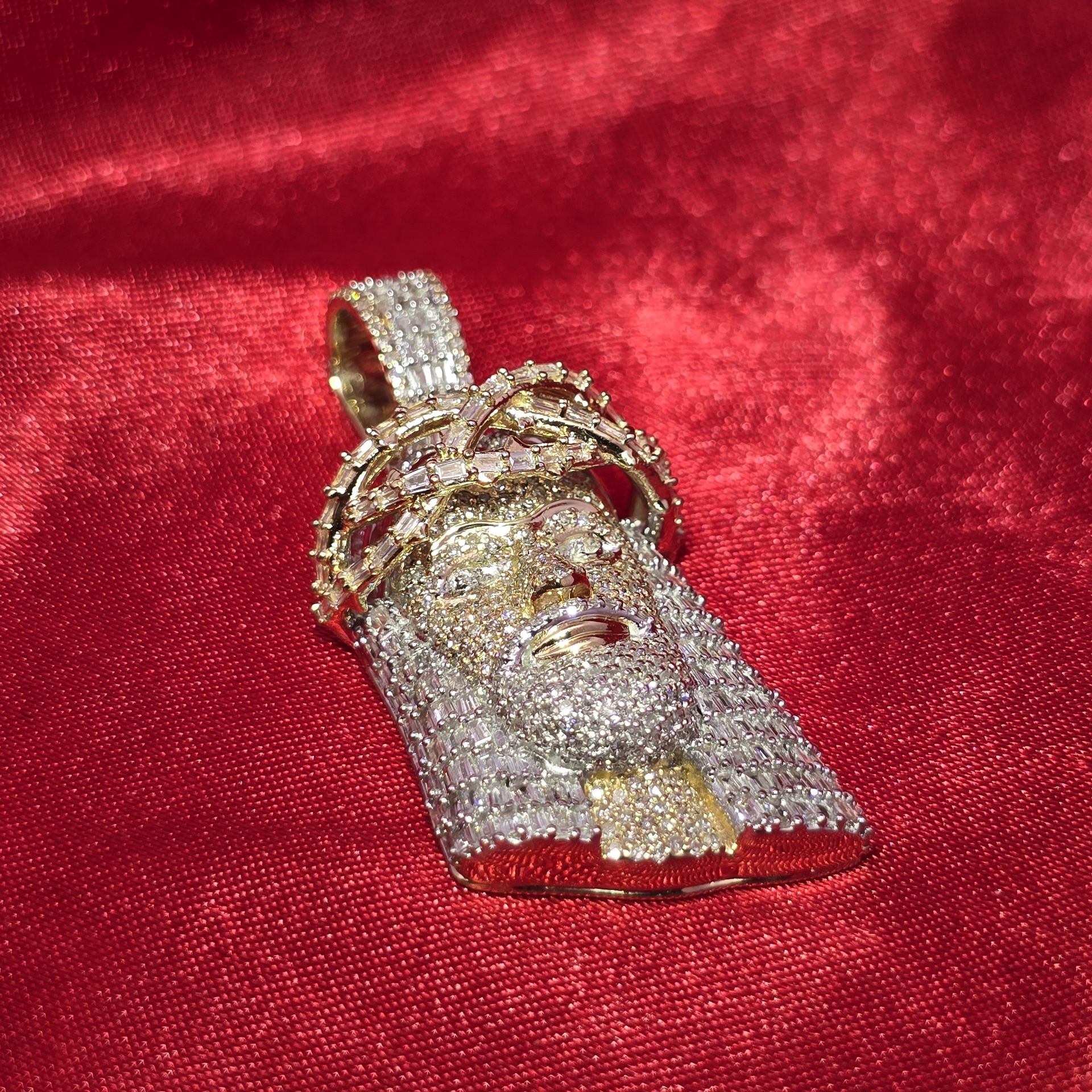 10k Yellow Gold Diamond Jesus Crown Pendant 1.90 ctw