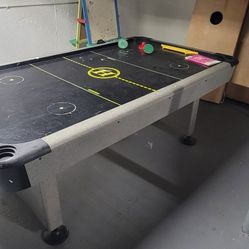 Air Hockey