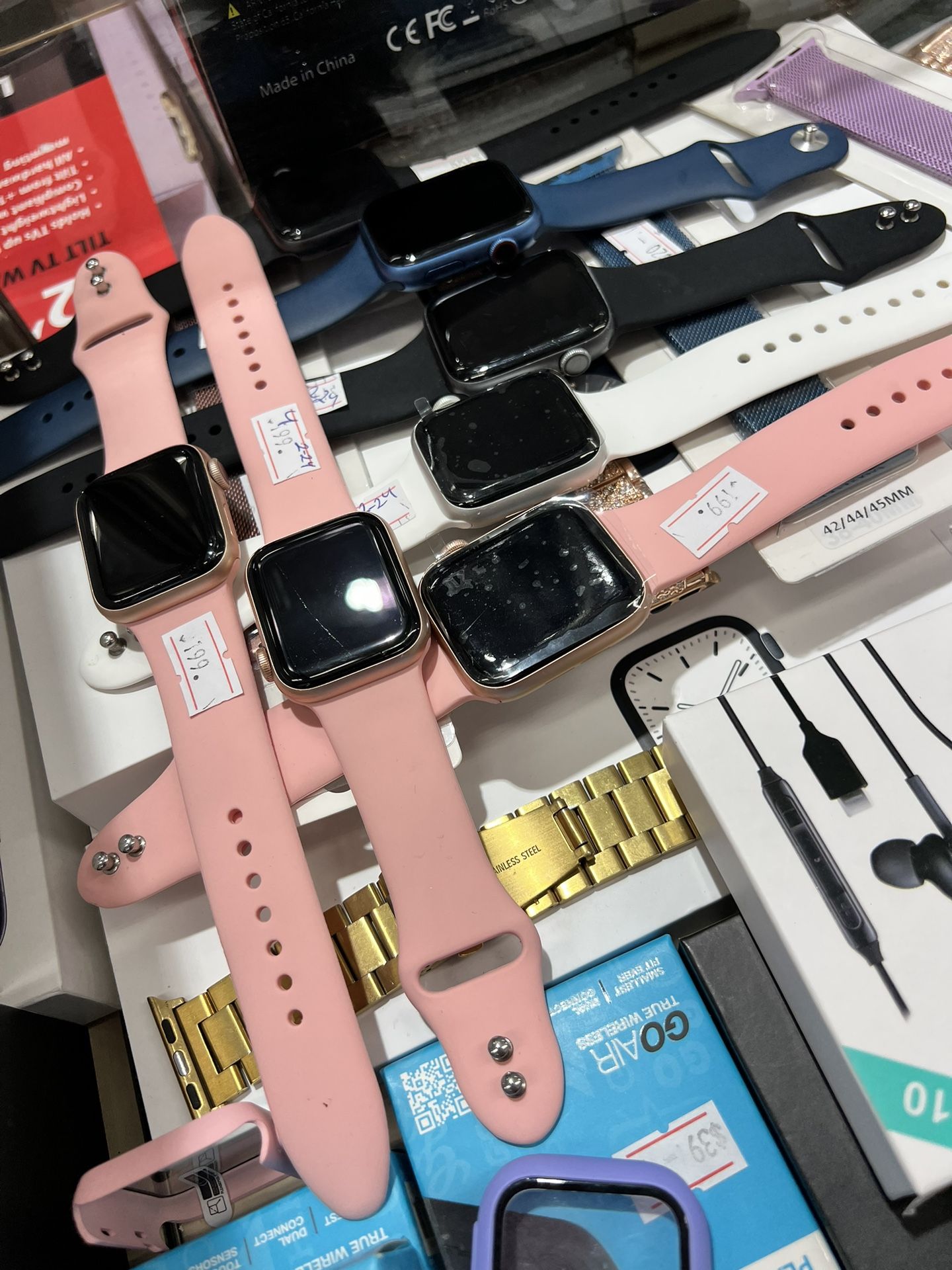 APPLE WATCH SER 4. $179. 44mm $199