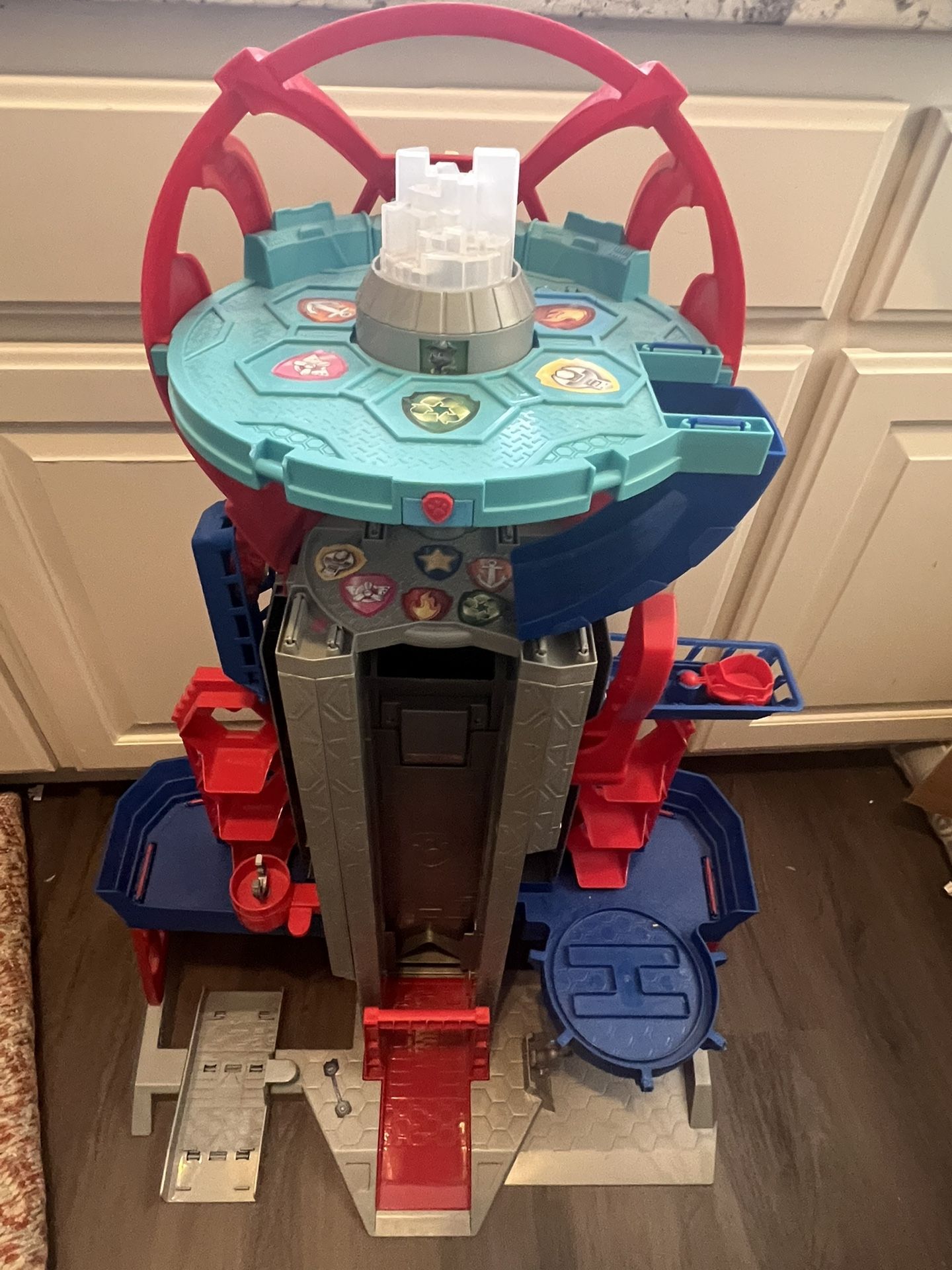 Paw Patrol Command Tower + Vehicles & Characters