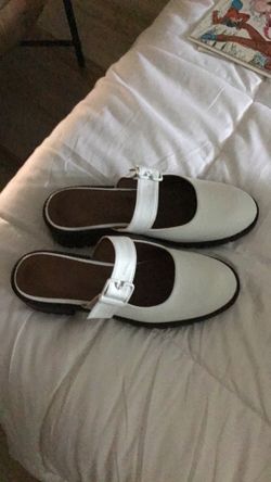 Women’s Leather Clogs