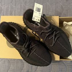 Adidas Yeezy Boost 350 V2 Black (Non Reflective) Size 11 DS
