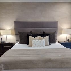 Cal King Mattress (Stearns and Foster / Costco)