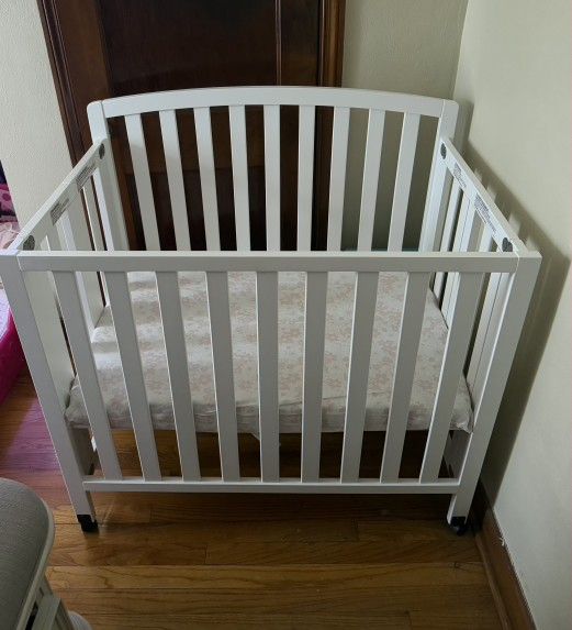 Free Mini Crib And Mattress