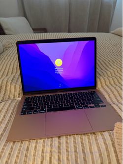 2020 Apple MacBook Air 13” – Gold – Intel Core i3 – 8GB RAM