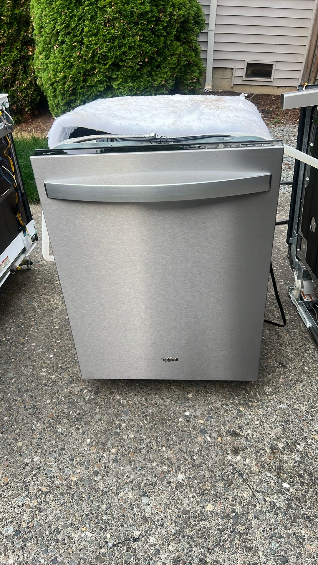 Whirlpool Dishwasher