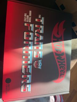 Hot Wheels x Transformers Mattel Creations Set
