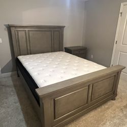 6 Piece Queen Bedroom Set