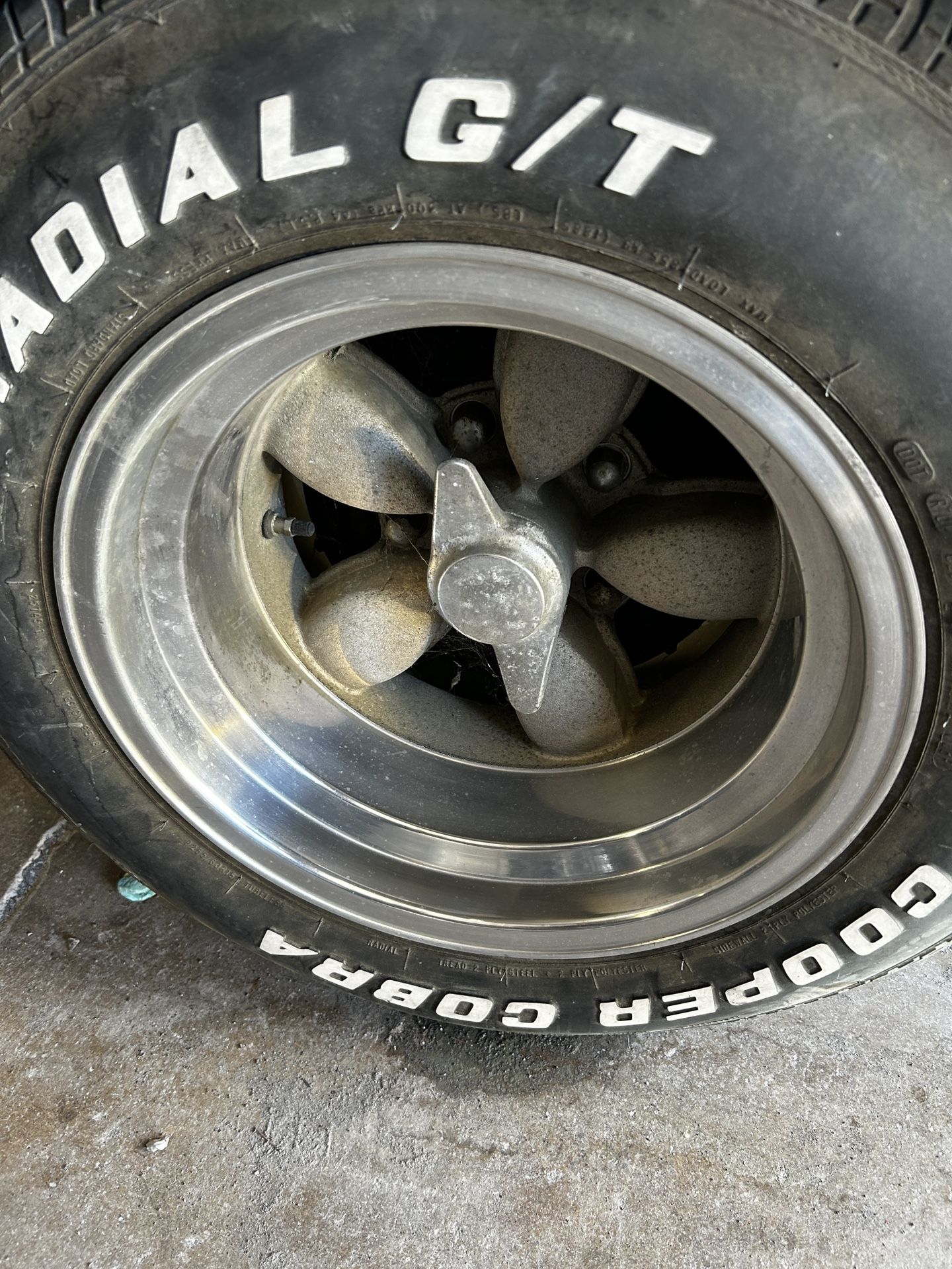 15 Inch Vintage Daisy Racing Wheels