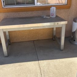 Metal Michanies Table 