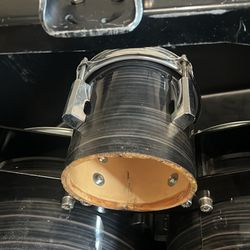 Dynasty Custom Elite Multi-Tenor Marching Drums - Quint, Black