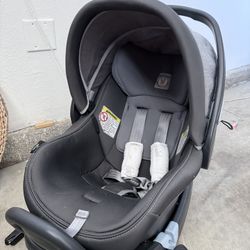 Car seat With 2 Base 