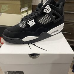 Jordan 4 White Thunder