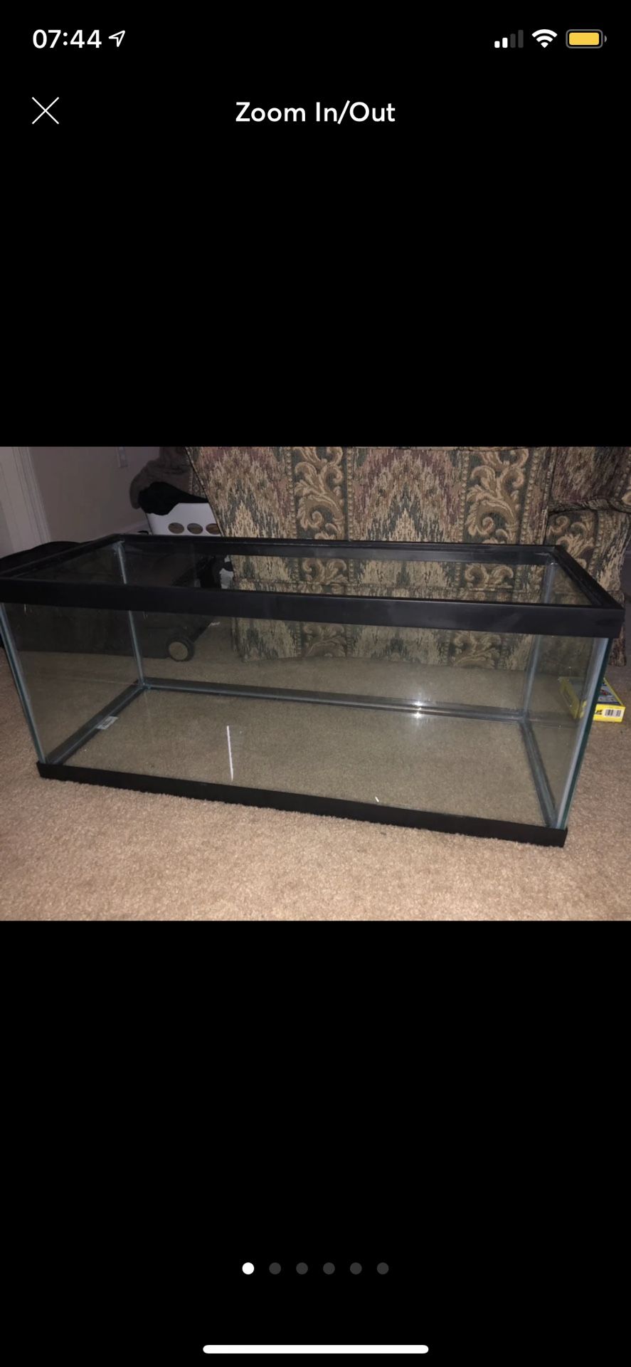 Fish tank “ 20 gallons” Glass