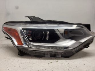 Chevy Traverse Passenger side headlight