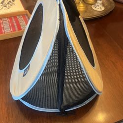 Collapsible And Compact Cat Carrier 