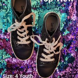 Size 4 Youth Girls Shoes