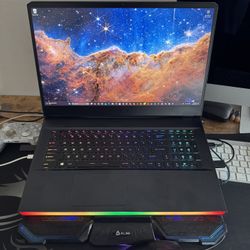 MSI GE76 Raider 11UE BUNDLE