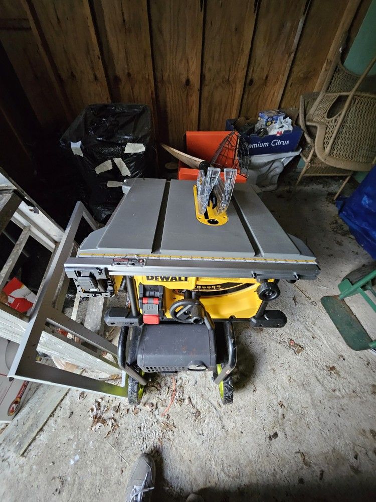 Dewalt Table Saw 