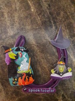 Halloween witch horseshoe door hanger