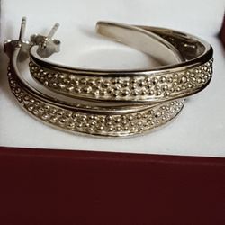 Precious solid vintage Hoops 925 Sterling Silver,  14K WHITE GOLD PLATED, 9.58grs size 1.5"inches length,  bigger than a quarter,  very pretty design 