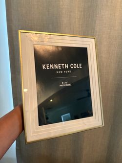 Kenneth Cole New York 8x10 Gold Metal Photo Frame - NWT / New Insert 🖼️✨