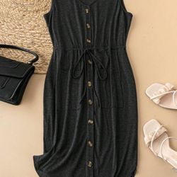 Plus Size Sleeveless Midi Dress