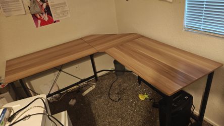 Corner Desk