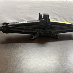 Emergency Spare Tire Scissor Jack