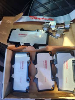 Raybestos brake pads for 6 lug toyota tacoma
