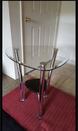 3 Glasses Table 