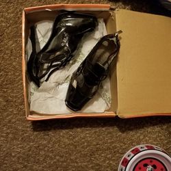 Shoes Womans High Heels Size 8  10.00 Each