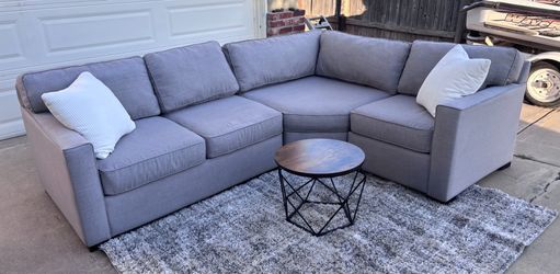 Living spaces sectional couch
