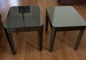 Two Matching End Tables/night Stands
