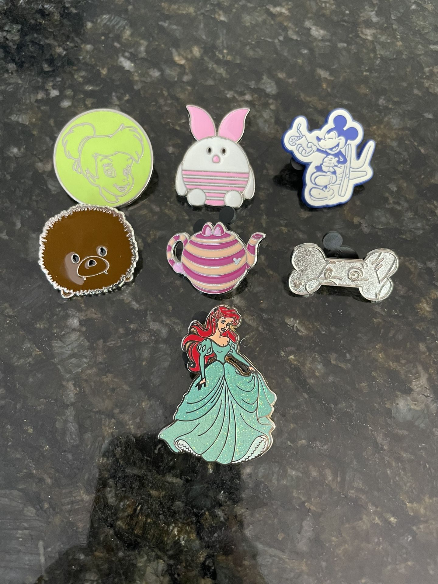 Disney Trading Pins Lot of 7: Ariel, Tinkerbell, 101 Dalmatians, Mickey Mouse 