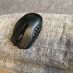 Naga V2 Pro 
