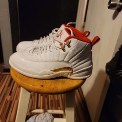 Jordan 12 FIBA Size 9.5 $130