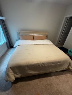 Complete King Bed Set! Serta Mattress + Frame + Bunkie Boards