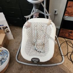 Graco Baby Swing