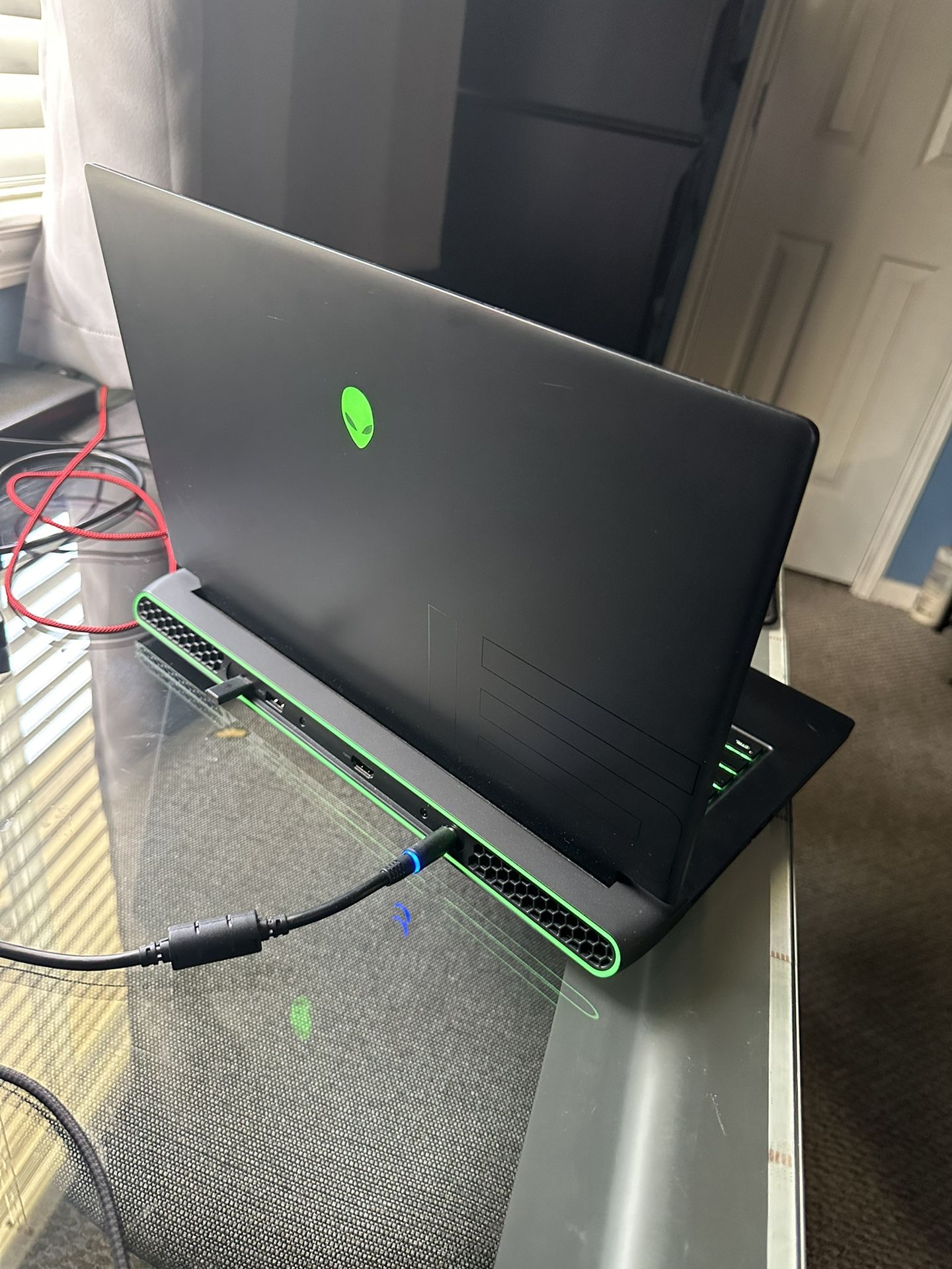 Alienware laptop 3080 I7-11800H 360Hz 32 GB