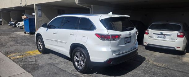 TOYOTA HIGHLANDER 2015
